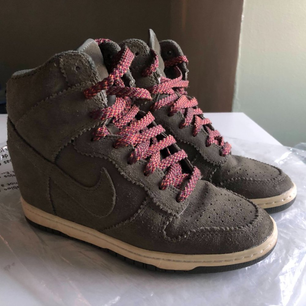 Nike Dunk Sky Hi Olive Sneaker Wedge Womens Size 6.5